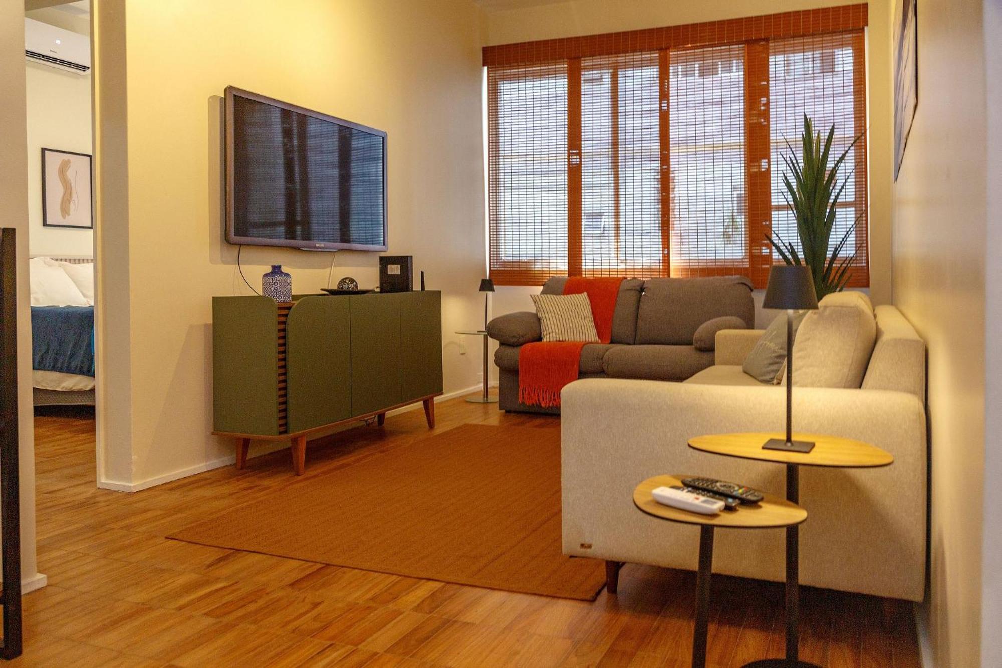 2 Quartos 200m Da E Ao Lado Dos Shoppings Leblon Apartemen